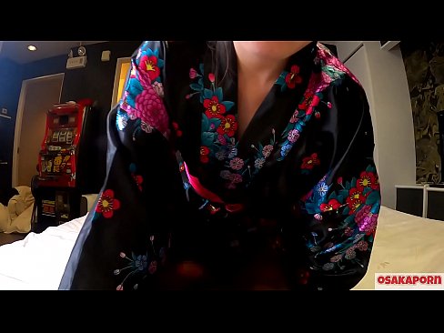 ❤️ O le teine ​​talavou cosplay e fiafia i feusua'iga e fa'atama'ita'i ma se squirt i se fafine ti'eti'e solofanua ma se blowjob. Teine Asia ma pusi fulufulua ma susu aulelei i toniga Iapani masani i ata vitiō faʻaalia le masturbation ma meataalo fuck. Sakura 3 OSAKAORN. ️❌ Fucking ☑